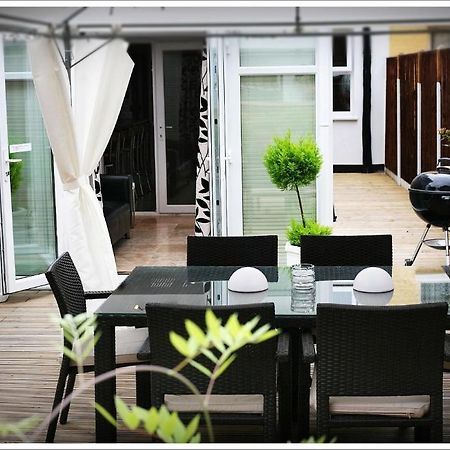 London Malvern Road Rooms To Let Bilik gambar